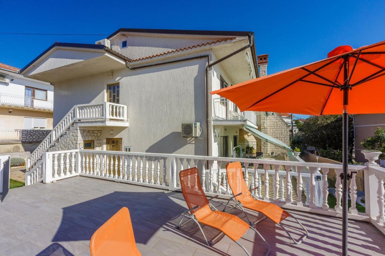 Apartments Budzyn Нови Винодолски Екстериор снимка