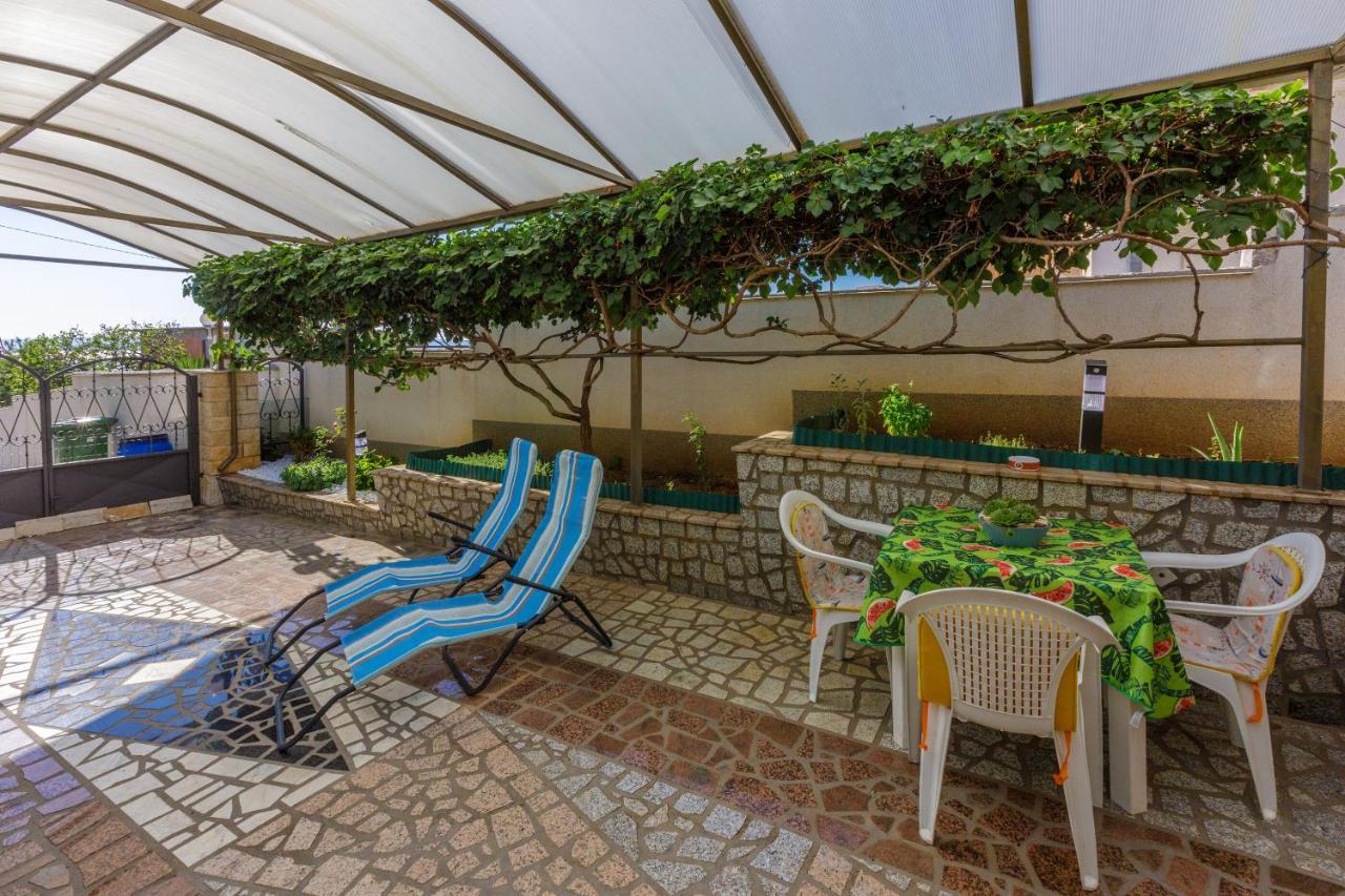 Apartments Budzyn Нови Винодолски Екстериор снимка